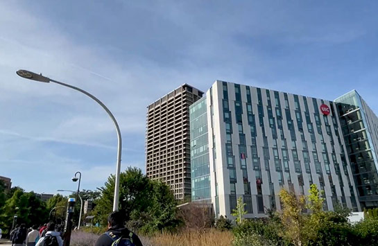 UIC's Academic and Residential Complex (ARC) and University Hall (UH) buildiings
