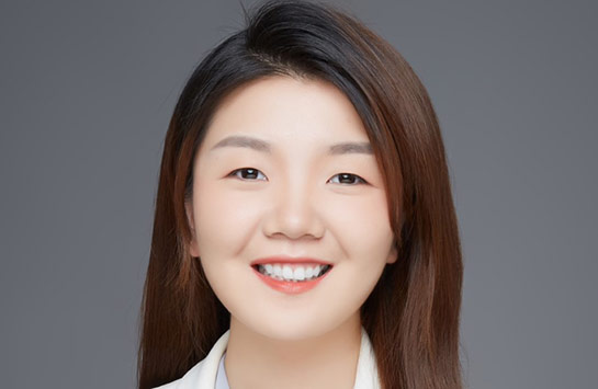 Jingyu Sun, Vice President of Beta Gamma Sigma at UIC