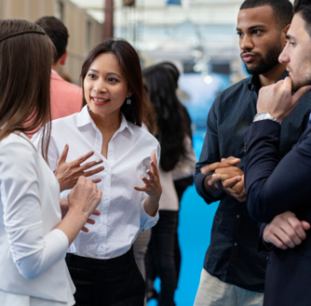 5 Tips for Navigating Your First Networking Event 